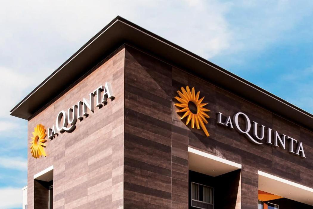 La Quinta Inn & Suites By Wyndham Sulphur Lake Charles Экстерьер фото